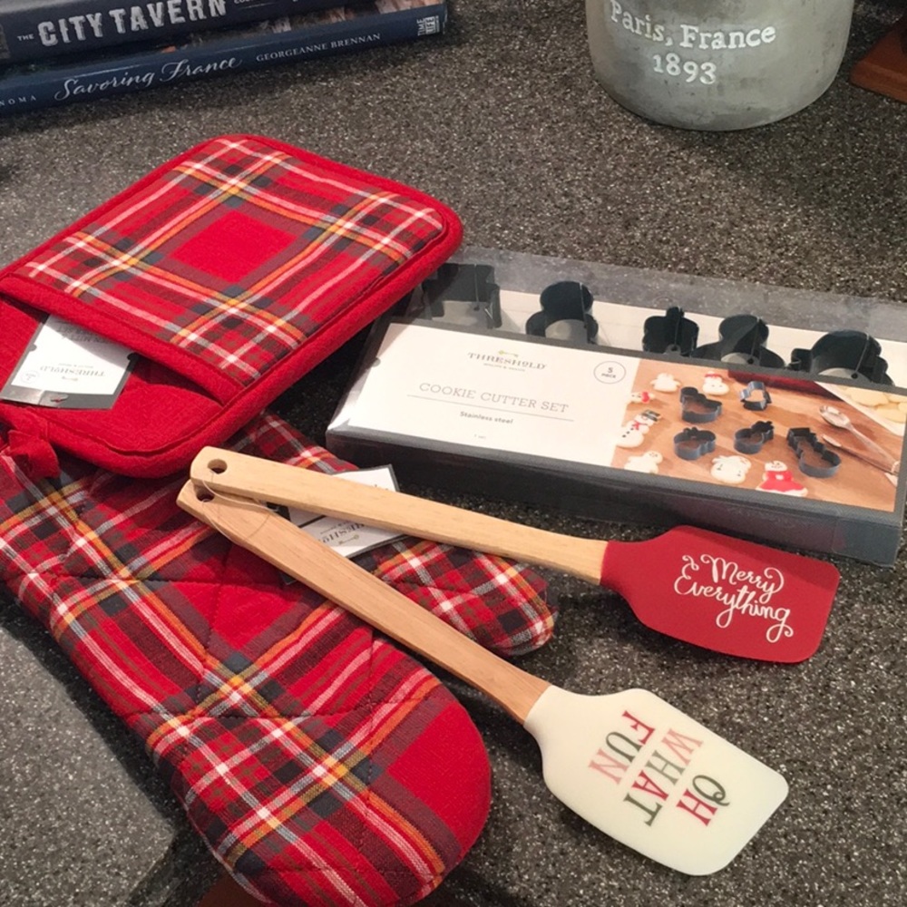 Holiday Baking and Cookie Making Kitchen Set
